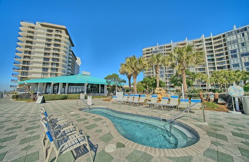 Panama City Beach Villa | 1 BR w 2 Q & Murphy Bed. Sleeps 6. 2 Baths. Gated. Free Pickleball Fitness Golf