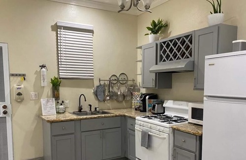 Nassau Apartamento | 1 BR w/ Free Breakfast, Car & Airport Pickup