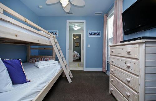 Village of Sugar Beach Casa | 1 By the Sea