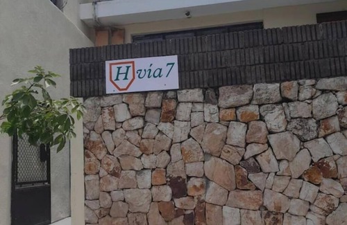 Zona 4 Apartamento | 1 Comfy Dual Apt: Convenience & Comfort Galore!