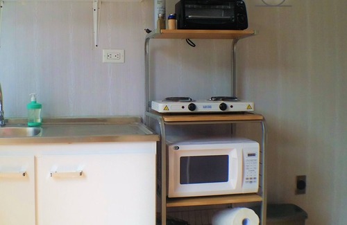Guachipelin Apartamento | #1 Container Studio / 1BA, Great View & Location!