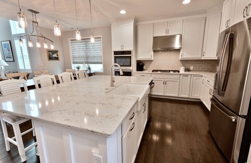 Lewes Casa | 1 Dog Allowed * Coastal Club Resort Style Club w Water Park * Sleeps 10 w 4BR DE