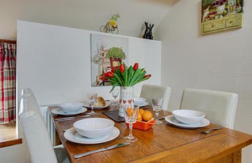 Rhyd-y-foel Apartamento | 1 Dolwen Farm Shop