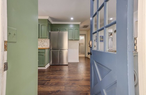 North Forest Beach Casa | 1 Dove Street - New to Rental Market & Vrbo- 4 Minute walk to the Beach.