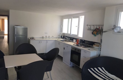 Alcamo Marina Apartamento | 1) CASA DE VACACIONES EN LA PLAYA, ÁREA CENTRAL, WI-FI, AIRE ACONDICIONADO, ESTACIONAMIENTO