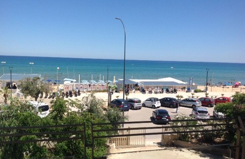 Alcamo Marina Apartamento | 1) CASA DE VACACIONES EN LA PLAYA, ÁREA CENTRAL, WI-FI, AIRE ACONDICIONADO, ESTACIONAMIENTO