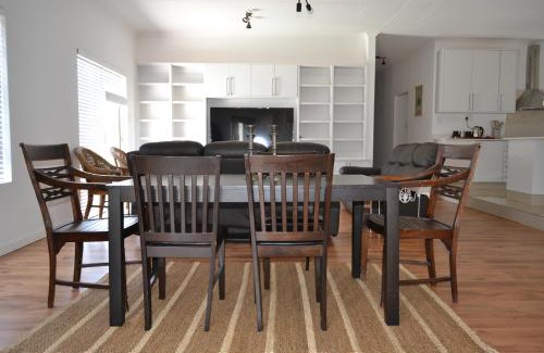 Klerksdorp Casa | 1 Kiaat Suites