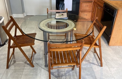 Downtown Atlanta Condominio | 1 King BR Downtown ATL with FREE Parking