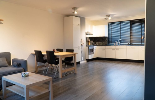 Ijsselmonde Casa | 1 Luxury 4 bedroom near feyenoord / Ahoy Rotterdam