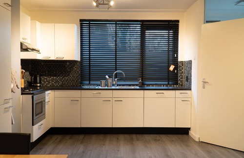 Ijsselmonde Casa | 1 Luxury 4 bedroom near feyenoord /Ahoy Rotterdam