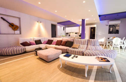 Zvezdara Villa | Villa de fiesta con piscina cubierta climatizada, spa y jardín zen