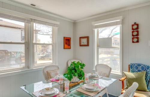 Colington Casa | 1 Mi to Avalon Pier Charming Coastal Cottage!