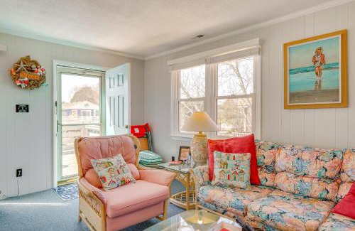 Colington Casa | 1 Mi to Avalon Pier Charming Coastal Cottage!