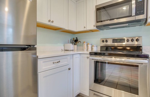 West Dennis Cabaña | 1 Mi to Beach: Cape Cod Escape w/ Yard!