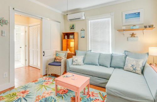 Galveston Casa | 1 Mi to Beach Colorful Cottage in Galveston!