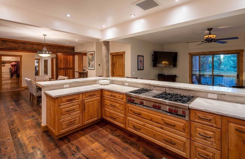 Incline Village Casa | < 1 Mi to Beach: Expansive Tahoe Escape w/ Hot Tub