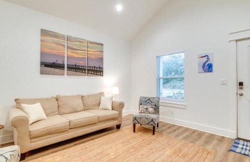 Rockport Casa | 1 Mi to Beach Retreat with Large Yard in Rockport