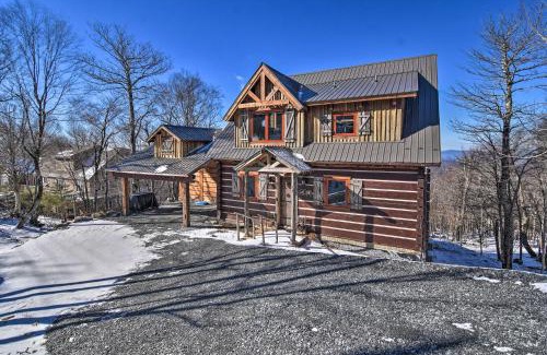 Beech Mountain Apartamento | 1 Mi to Beech Mtn Cabin with Fire Pit and BBQ!