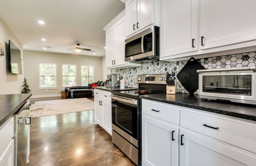 Pottsboro Casa | Modern Pottsboro Home - Close to Lake Texoma!