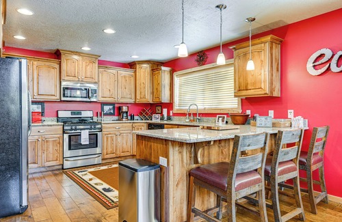 Steam Engine Meadows Cabina | < 1 Mi to Brian Head Resort: Spacious Cabin!