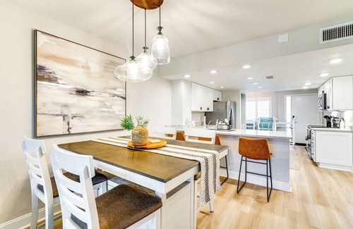 South Island Condominio | < 1 Mi to Fort Myers Beach: Bayfront Condo w/ Pool