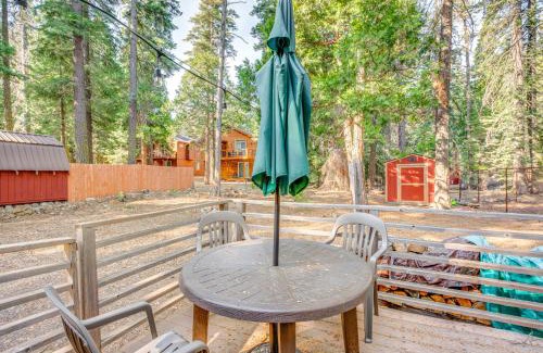 Tahoma Casa | 1 Mi to Lake Tahoe Rustic Cabin with Boat Dock