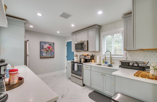 Central Oklahoma City Apartamento | 1 Mi to OKC Fair Park: Family-Friendly Apt!
