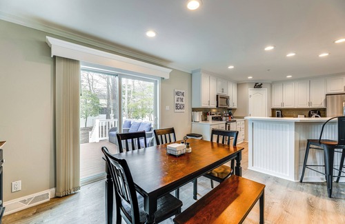 West Ocean City Casa | 1 Mi to Outlets Ocean City: Home w/ Large Yard!
