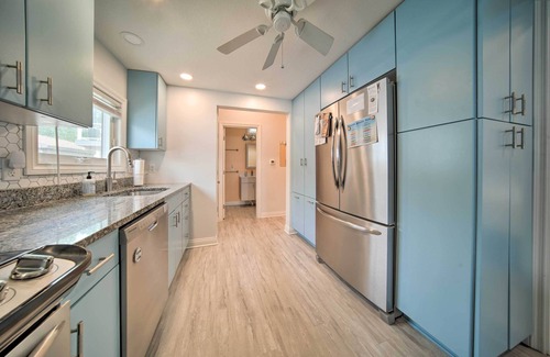 Erie Cabaña | 1 Mi to Presque Isle: Waterfront Lake Erie Cottage
