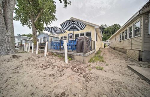 Erie Casa | 1 Mi to Presque Isle Waterfront Lake Erie Cottage