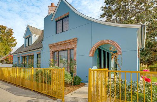 Pasadena Casa | 1 Mi to Rose Bowl Pasadena Home with Fenced Yard!