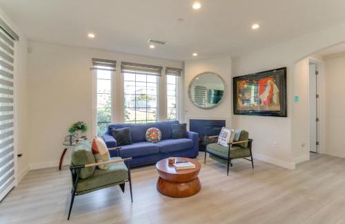 Pasadena Casa | 1 Mi to Rose Bowl Pasadena Home with Fenced Yard!