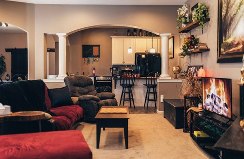New Holland Apartamento | 1 Mi to Shops & Eats on Main St: New Holland Abode