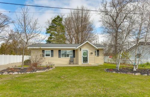 Harrison Casa | 1 Mi to Wilson State Park Harrison Home with Yard!