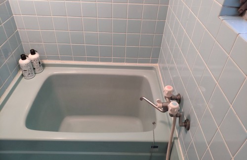 Naniwa Apartamento | 1 min walk from JR station, 6 min walk from subway station, 2/3 min train ride to Namba/Shinsaibashi, 45 sq.m. 2LDK, Guest house Chine Room 405