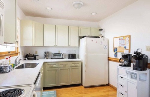 Currituck County Casa | 1 Min Walk to Beach, Private Pool, Family Friendly