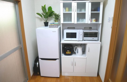 Konohana Casa | 1 minute walk from the station in a good location! Accommodates 20 people! Rooftop BBQ available! 5 bedrooms, spacious 140 sq.m! By train: 5 minutes to Univa, 10 minutes to Namba, and 5 minutes to Umeda!