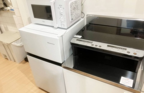 Nishi Apartamento | 1 minute walk from the station in a good location! Accommodates 10 people! Rooftop BBQ available! Renovated! 3 bedrooms! 7 minutes to USJ! It takes 10 minutes to Namba by train! WIFI available