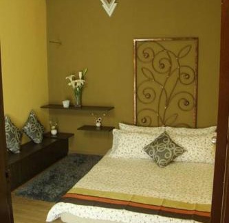 Teluk Intan Casa | 1 MINUTES TO TOWER SENTRAL INTAN HOMESTAY 6 ROOMS