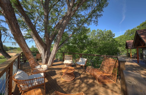 Center Point Cabina | #1 of 4 Treetop River Cabins: - Kayaks+Fishing+Fire pits+Hammocks= Memories!