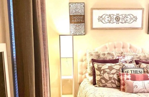 Kinston Casa | 1 of a Kind Staycation Destination