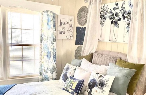 Kinston Casa | 1 of a Kind Staycation Destination