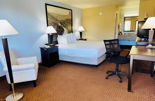 New Braunfels Hotel | 1 or 2-bed hotel in awesome New Braunfels with AC, WiFi