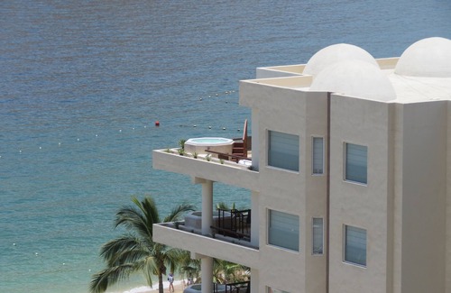 El Rosarito Apartamento | 1 ó 2 suites frente al mar BR con opciones de jacuzzi en la única playa de swimmable en Cabo