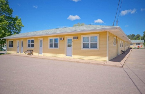 Summerside Casa | Suite Privada - Green Acres Motel