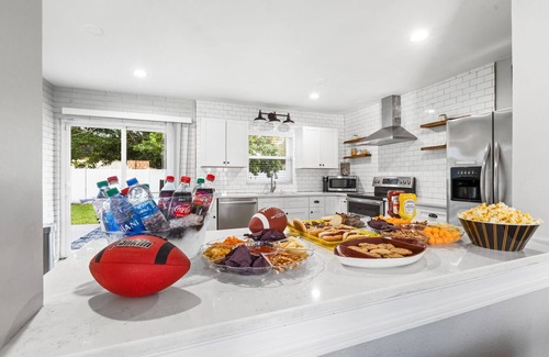Tampa Casa | #1 Stadium Home Close to Airport/Major Attractions/Beaches🌴