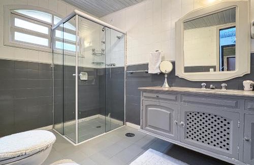 Vila Inglesa Casa | 1 Suite 1 Qt Jacuzzi Varanda Lareira WiFi