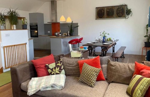 Llangeler Casa | 1 Woodlands