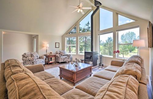 Deschutes River Woods Casa | 10-Acre Bend Home Less Than 4 Mi to Old Mill District