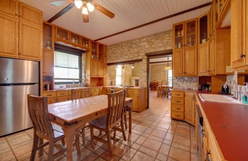 San Marcos Casa | 10-Acre San Marcos Vacation Rental about 6 Mi to TSU!